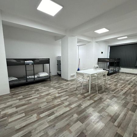 Heights Accommodation Unirii Free Parking Zone 布加勒斯特 外观 照片