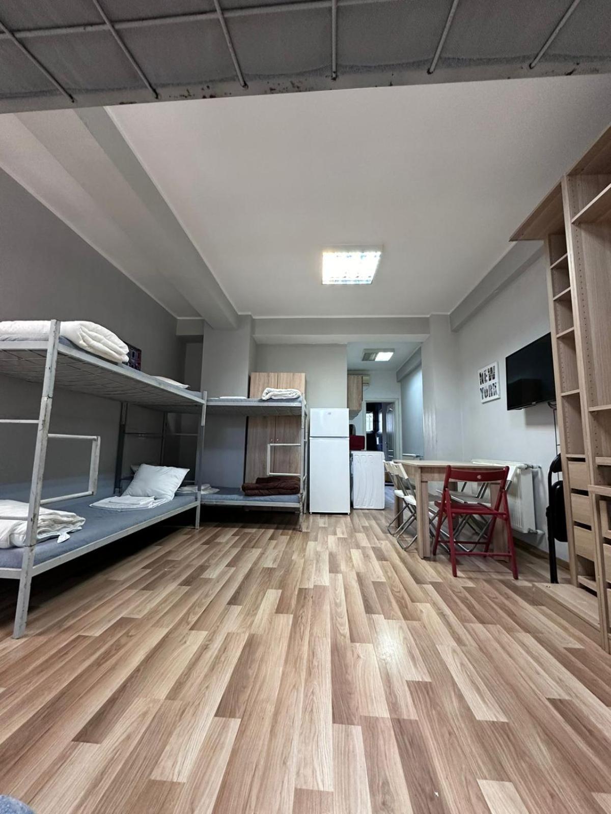 Heights Accommodation Unirii Free Parking Zone 布加勒斯特 外观 照片