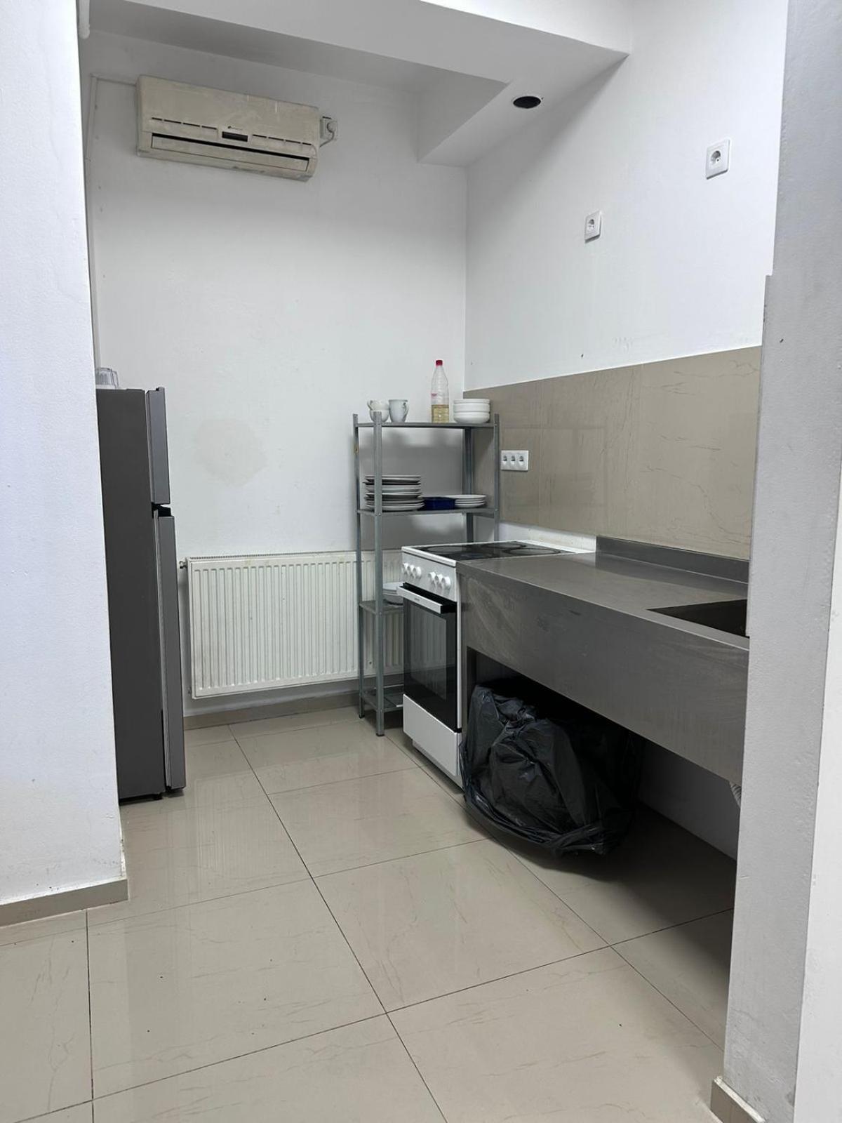 Heights Accommodation Unirii Free Parking Zone 布加勒斯特 外观 照片