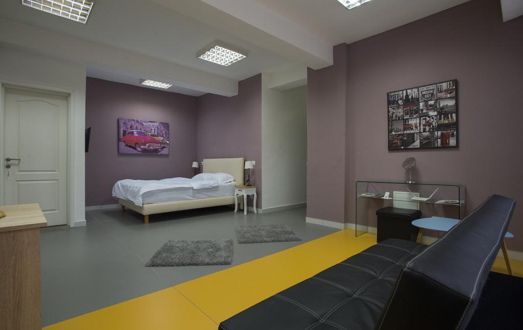 Heights Accommodation Unirii Free Parking Zone 布加勒斯特 外观 照片