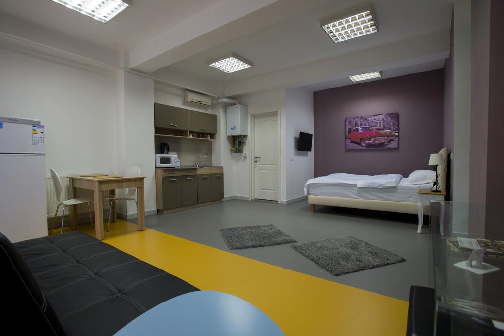 Heights Accommodation Unirii Free Parking Zone 布加勒斯特 外观 照片