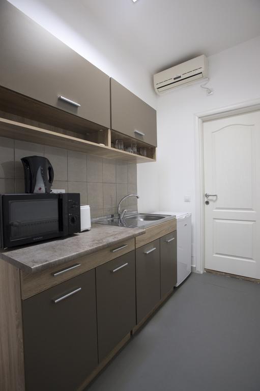 Heights Accommodation Unirii Free Parking Zone 布加勒斯特 外观 照片